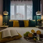Song\'S Apartment