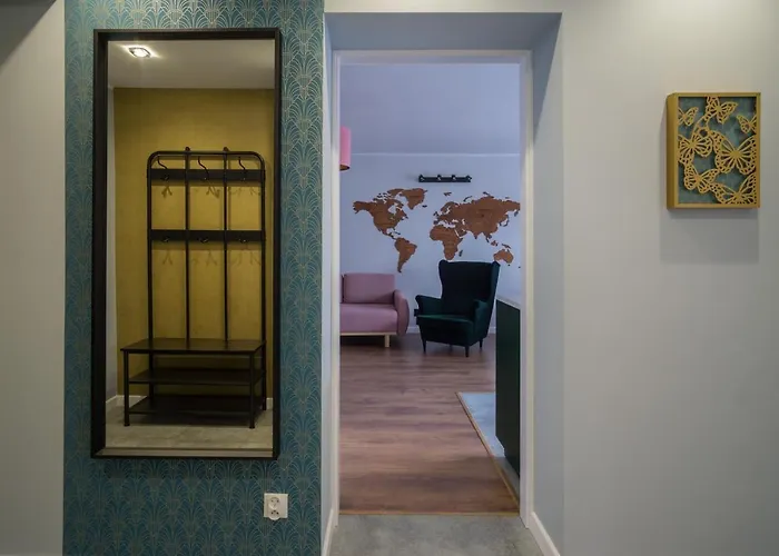 Song\'S Apartment